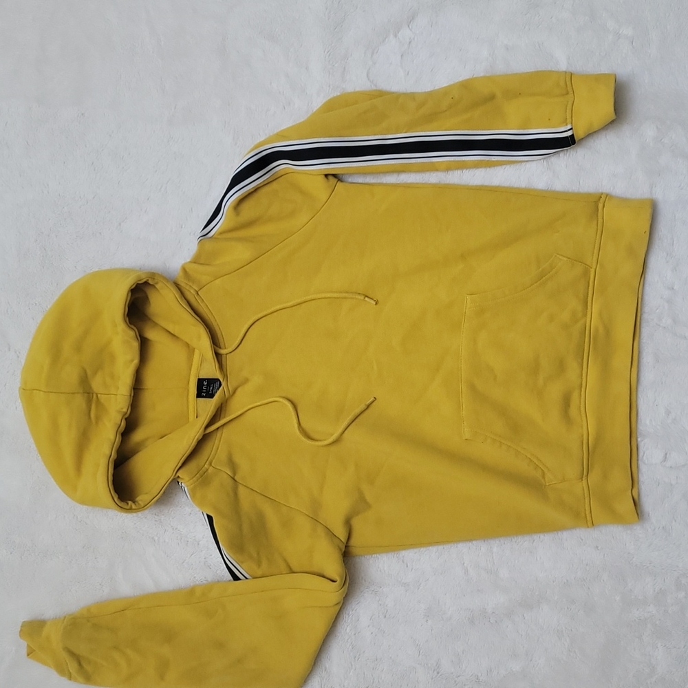 Zine yellow sweatshirt
